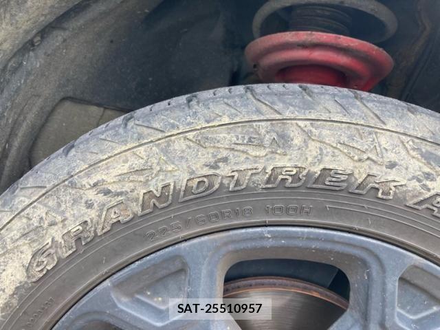 Toyota RAV4 2021-06 8686429-13