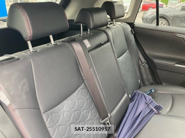 Toyota RAV4 2021-06 8686429-16