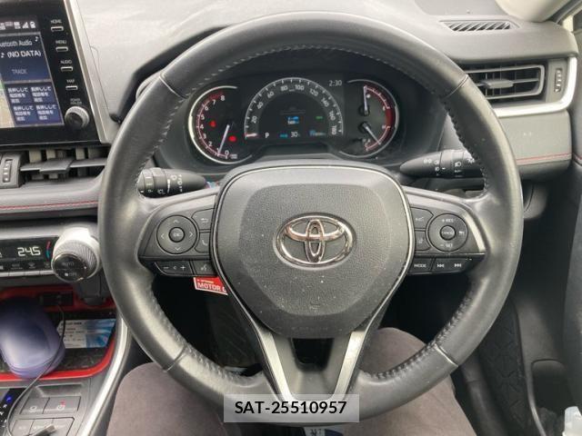 Toyota RAV4 2021-06 8686429-27