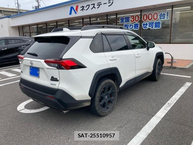 Toyota RAV4 2021-06 8686429-6
