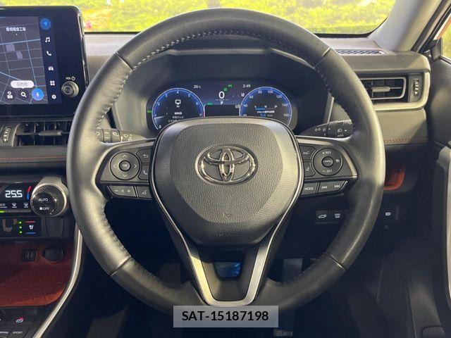 Toyota RAV4 2025-02 8745475-11
