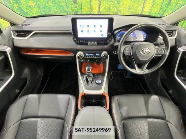 Toyota RAV4 2023-12 8745481-1