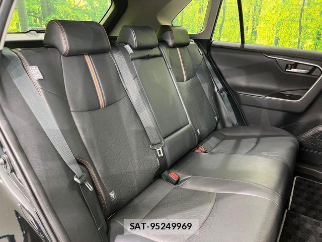 Toyota RAV4 2023-12 8745481-8
