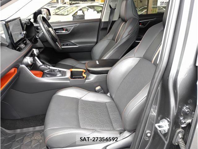 Toyota RAV4 2023-07 8745480-10
