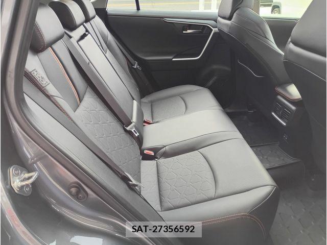 Toyota RAV4 2023-07 8745480-14