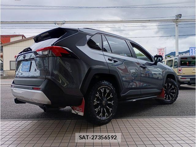 Toyota RAV4 2023-07 8745480-2