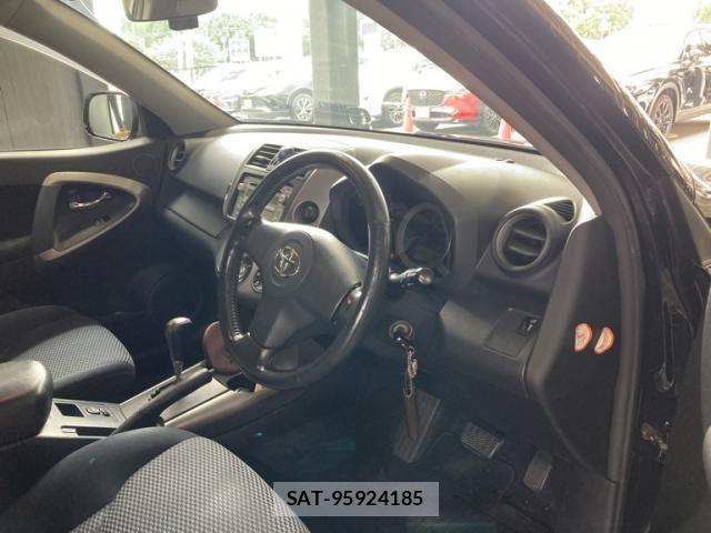 Toyota RAV4 2008-05 8745490-10