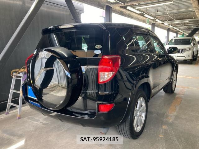 Toyota RAV4 2008-05 8745490-2