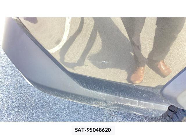 Toyota RAV4 2021-11 8745488-18
