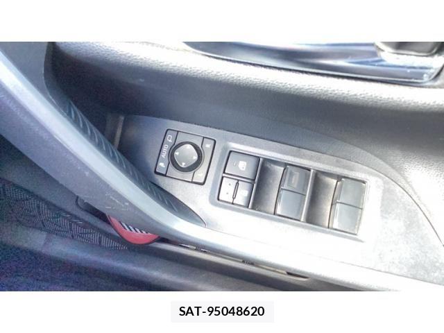 Toyota RAV4 2021-11 8745488-5