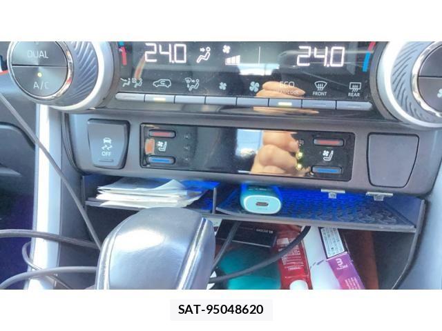 Toyota RAV4 2021-11 8745488-8