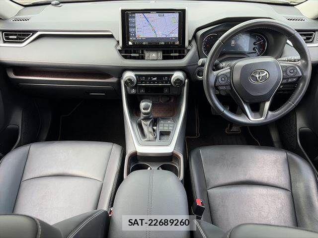 Toyota RAV4 2020-03 8745486-2