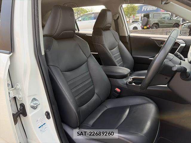 Toyota RAV4 2020-03 8745486-7