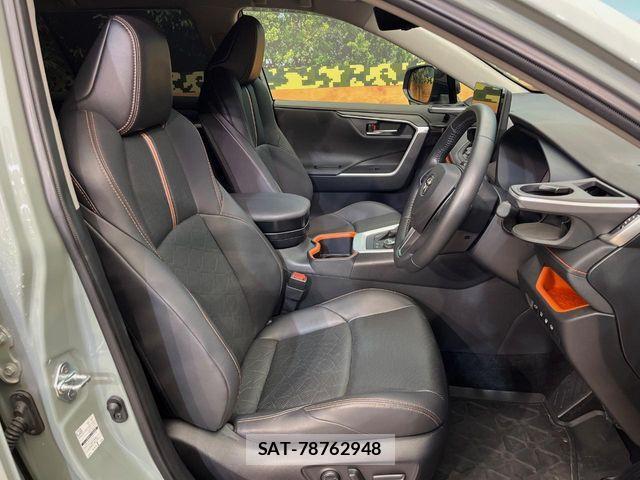 Toyota RAV4 2023-02 8745478-8