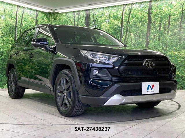 Toyota RAV4 2025-10 8745476-15