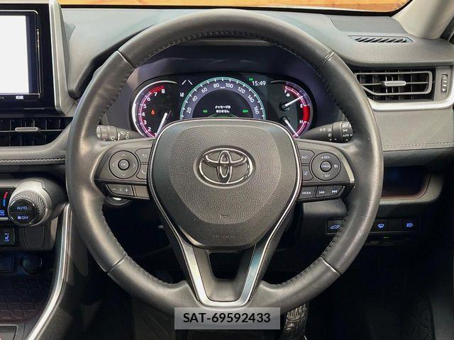 Toyota RAV4 2020-03 8745484-11