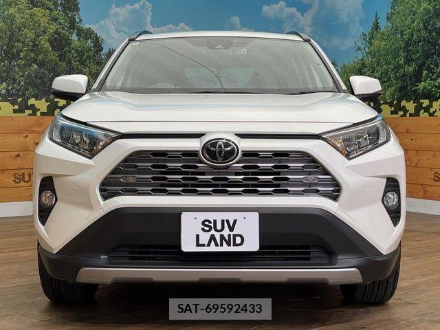 Toyota RAV4 2020-03 8745484-14