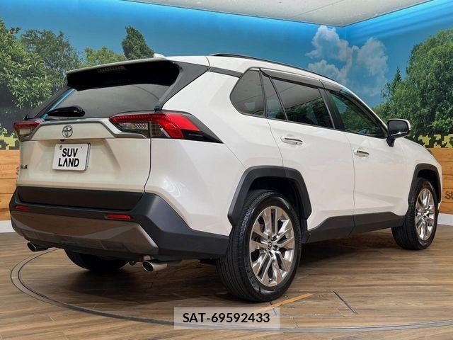 Toyota RAV4 2020-03 8745484-17