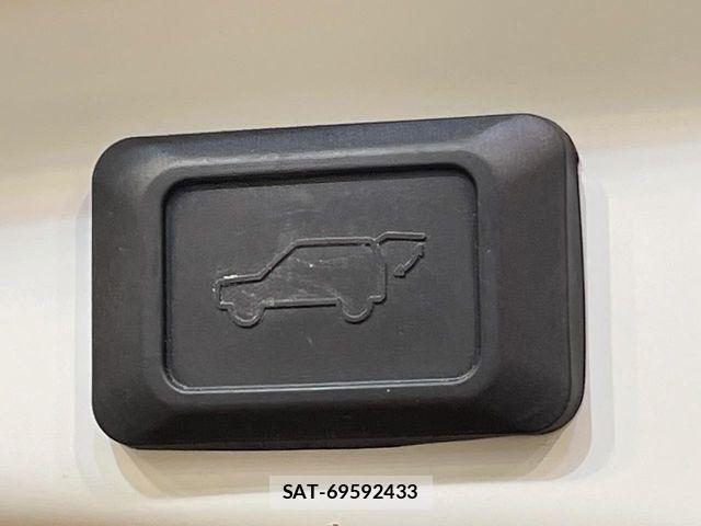 Toyota RAV4 2020-03 8745484-6