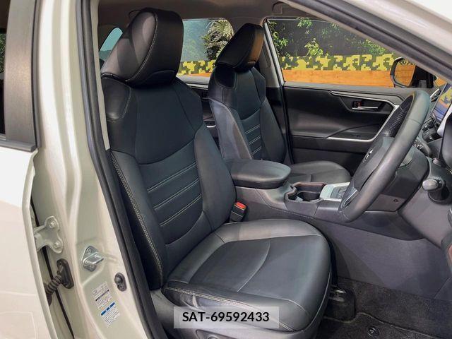 Toyota RAV4 2020-03 8745484-8