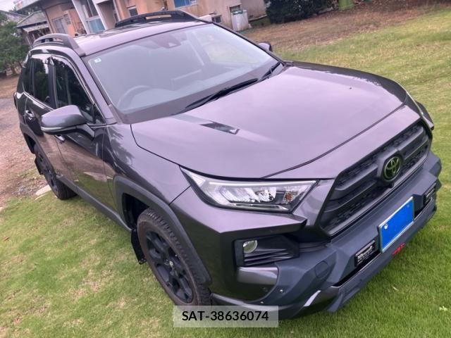Toyota RAV4 2021-06 8745485-0