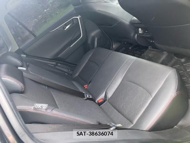 Toyota RAV4 2021-06 8745485-11