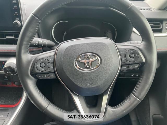 Toyota RAV4 2021-06 8745485-13