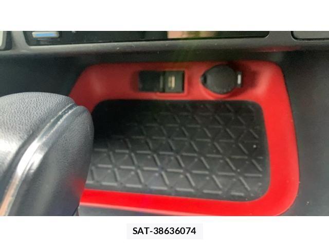 Toyota RAV4 2021-06 8745485-24