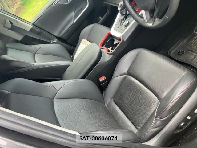 Toyota RAV4 2021-06 8745485-8