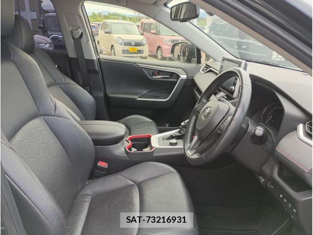 Toyota RAV4 2021-09 8745483-8