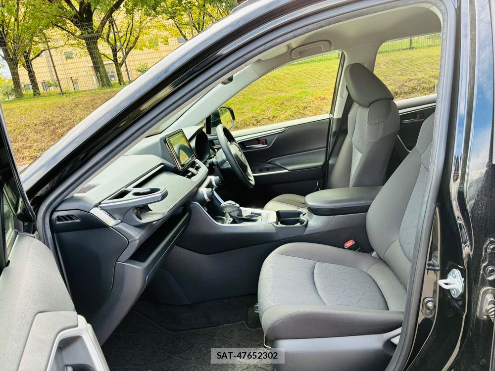 Toyota RAV4 2020-07 8231583-10