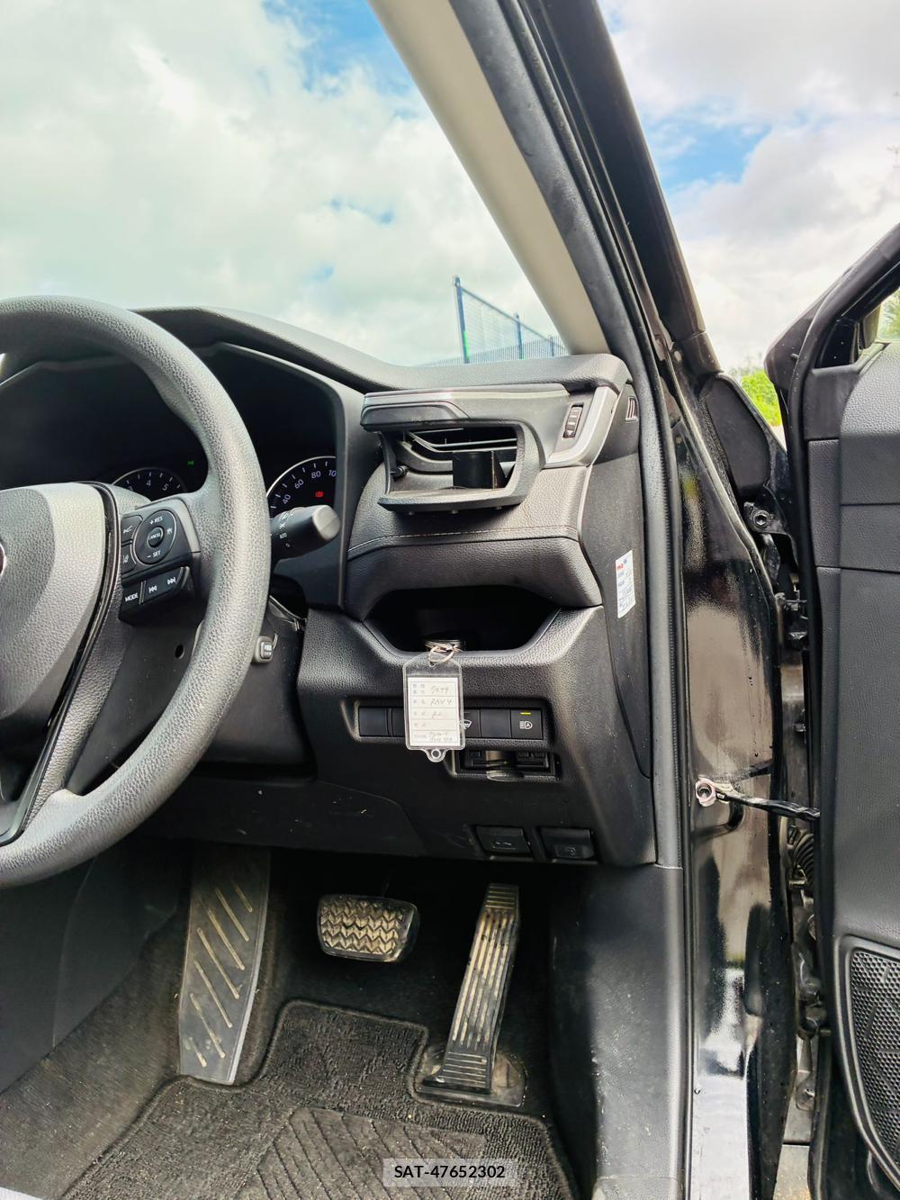Toyota RAV4 2020-07 8231583-16