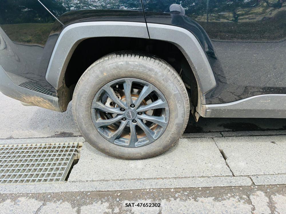 Toyota RAV4 2020-07 8231583-27