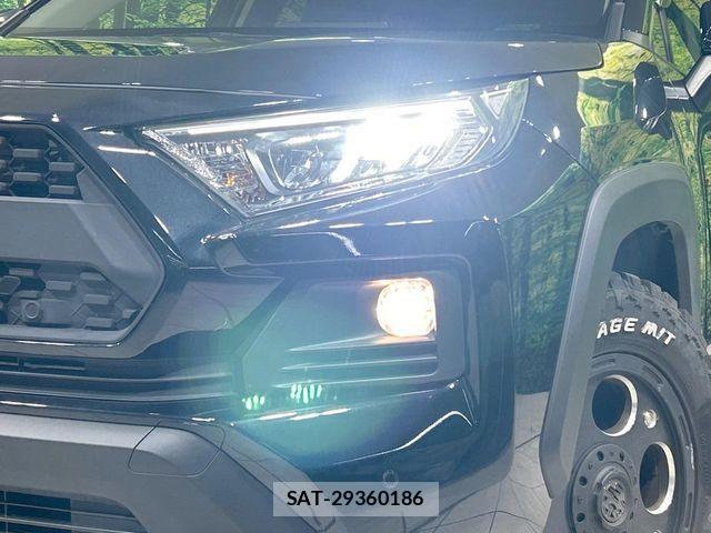 Toyota RAV4 2020-02 8745482-11