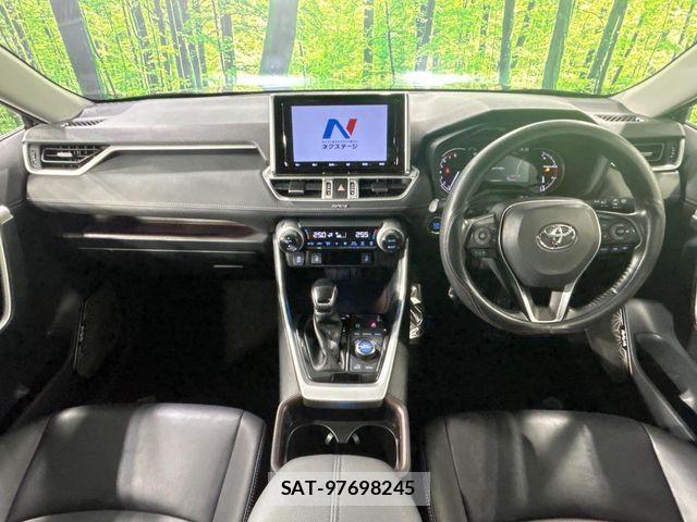 Toyota RAV4 2019-10 8781802-1