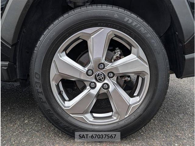 Toyota RAV4 2021-12 8781804-10
