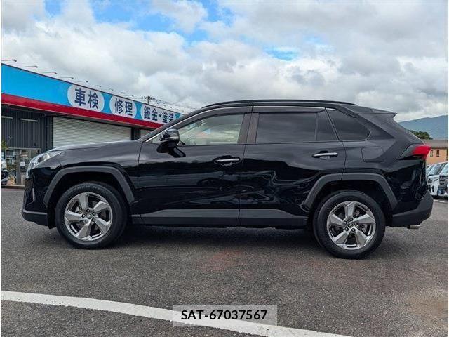 Toyota RAV4 2021-12 8781804-8