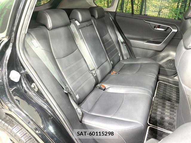 Toyota RAV4 2020-11 8781799-10
