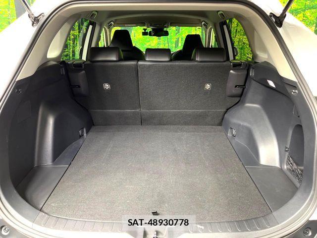 Toyota RAV4 2022-02 8781801-10