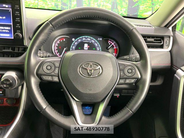 Toyota RAV4 2022-02 8781801-12