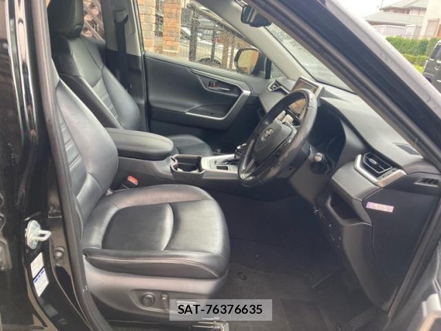 Toyota RAV4 2020-07 8781811-9