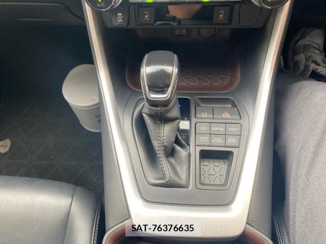 Toyota RAV4 2020-07 8781811-18