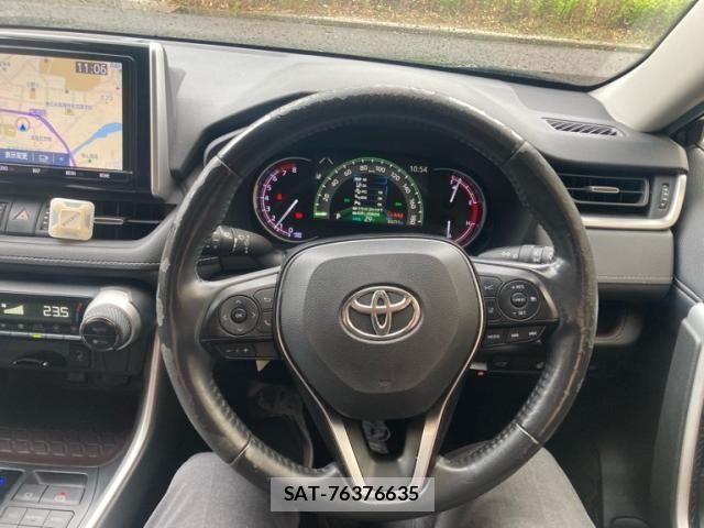 Toyota RAV4 2020-07 8781811-20