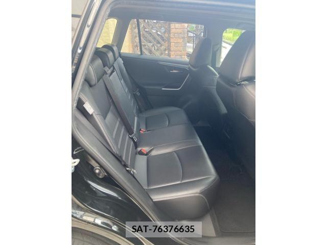Toyota RAV4 2020-07 8781811-8