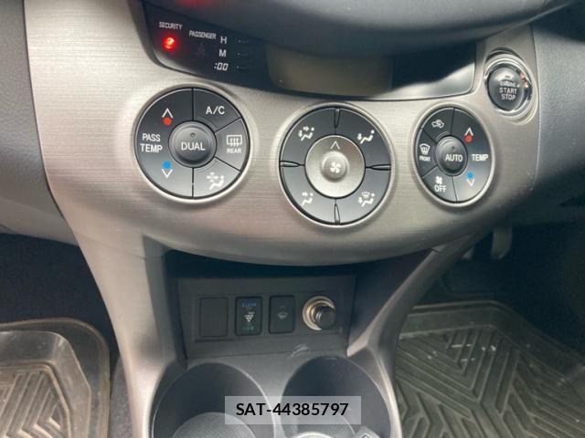 Toyota RAV4 2011-11 8781821-21