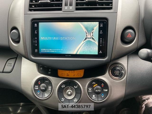 Toyota RAV4 2011-11 8781821-22