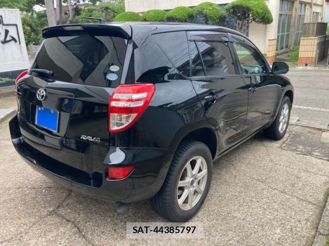 Toyota RAV4 2011-11 8781821-3