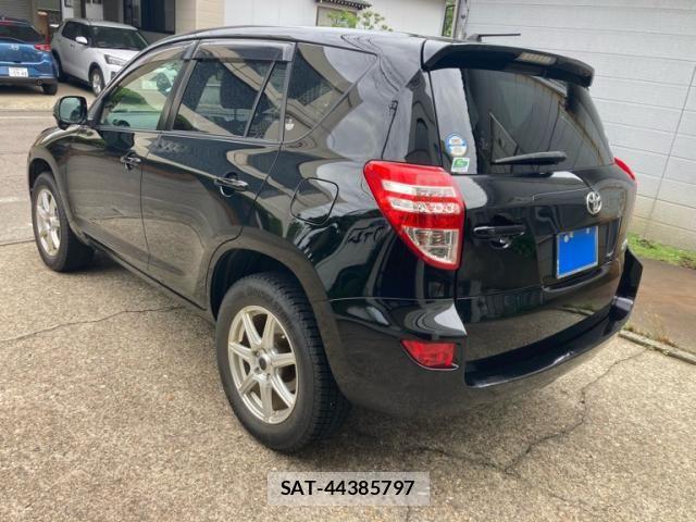 Toyota RAV4 2011-11 8781821-4