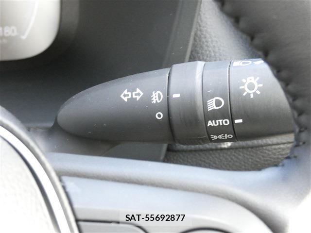 Toyota RAV4 2025-09 8781797-12