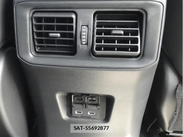 Toyota RAV4 2025-09 8781797-29